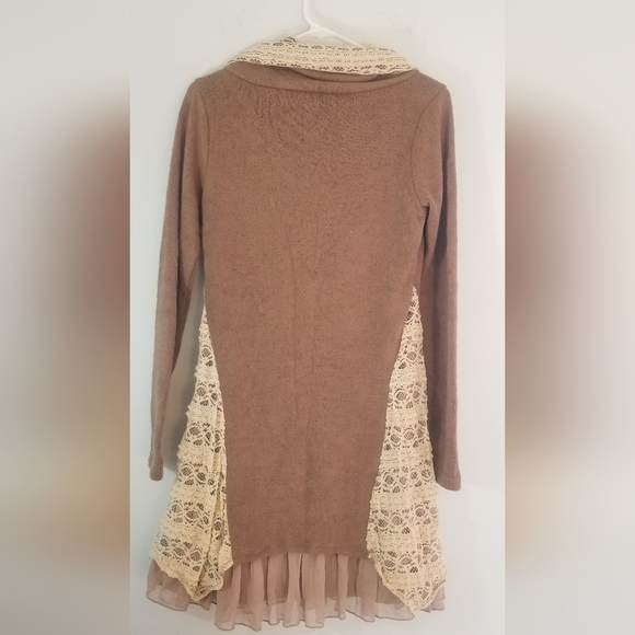 A'Reve Sweater Dress. Lace Crocheted Trim and Cowl Neck. Hem Contrast. Size S. - Picture 7 of 8